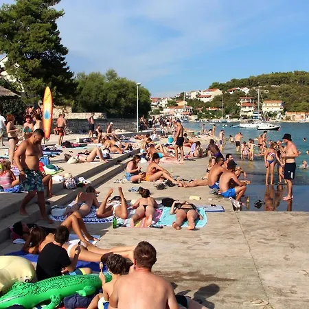 17716a * Tisno