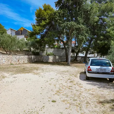 17716a Apartment